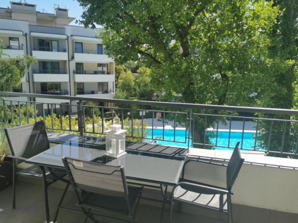 Apartamenty Wybrzeze Laguna ウストロニエ・モルスキエ エクステリア 写真